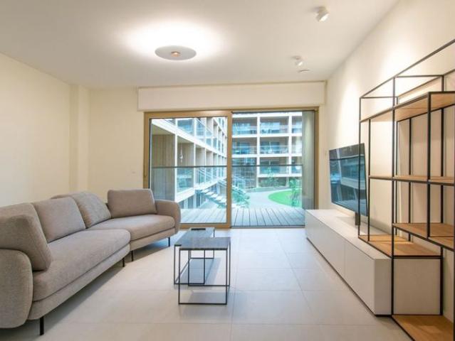 Appartement te huur in Antwerpen voor € 2.300 met 3 slaapkamers