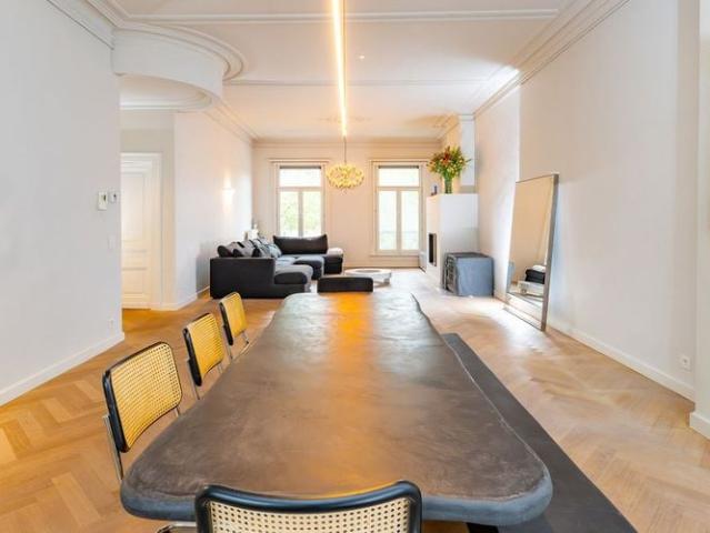 Appartement te huur in Antwerpen voor € 3.850 met 3 slaapkamers