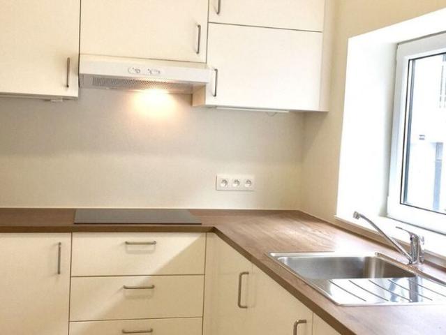 Appartement te huur in Antwerpen voor € 775 met 1 slaapkamer