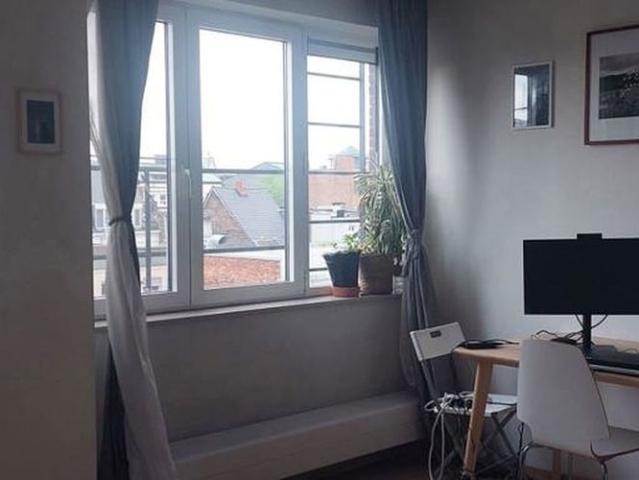 Appartement te huur in Antwerpen voor € 850 met 1 slaapkamer