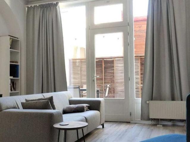 Appartement te huur in Antwerpen voor € 850 met 1 slaapkamer