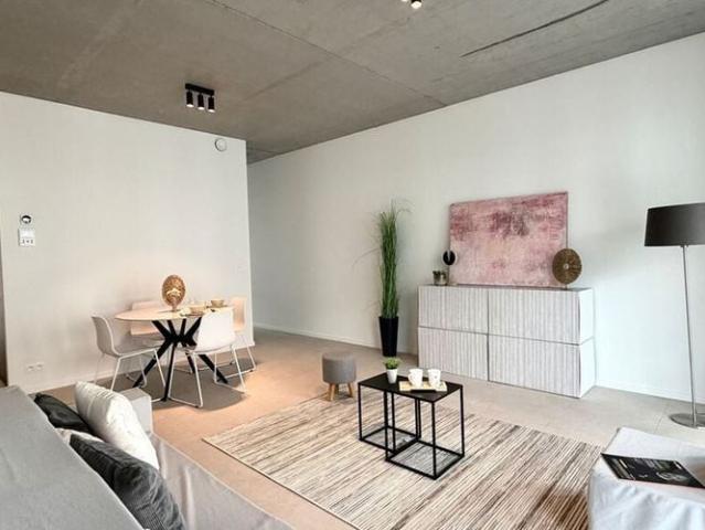 Appartement te huur in Antwerpen voor € 850 met 1 slaapkamer