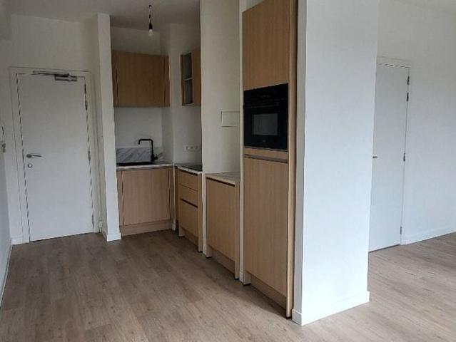 Appartement te huur in Antwerpen voor € 800 met 1 slaapkamer