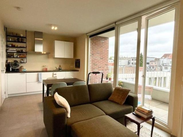 Appartement te huur in Antwerpen voor € 825 met 1 slaapkamer
