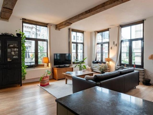 Appartement te huur in Antwerpen voor € 950 met 1 slaapkamer