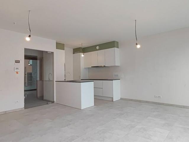 Appartement te huur in Ardooie voor € 770 met 1 slaapkamer