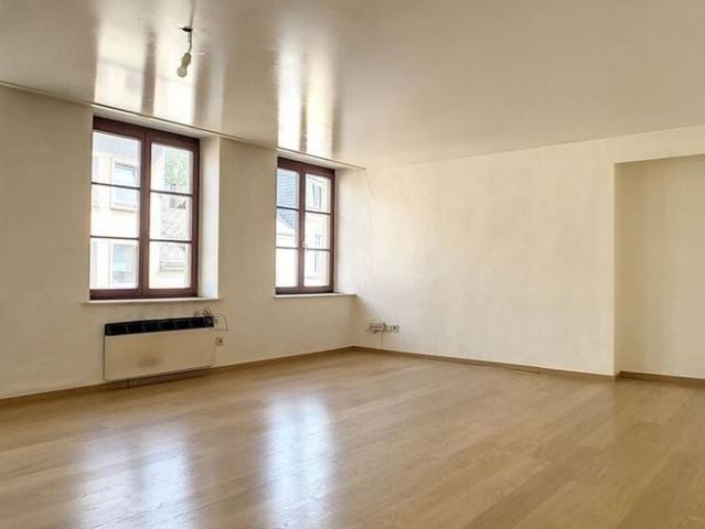 Appartement te huur in Arlon voor € 820 met 1 slaapkamer