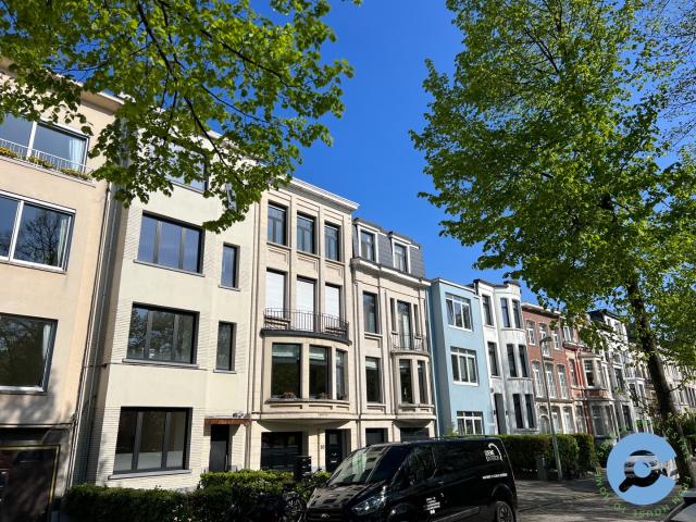 Appartement te huur in Berchem met 2 slaapkamers