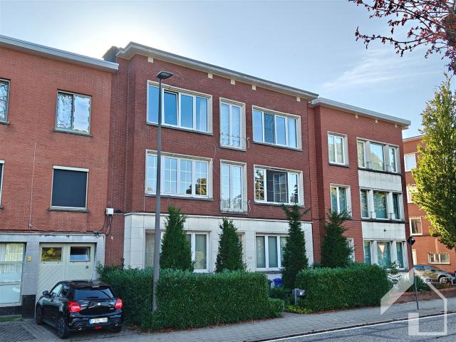 Appartement te huur in Berchem met 2 slaapkamers