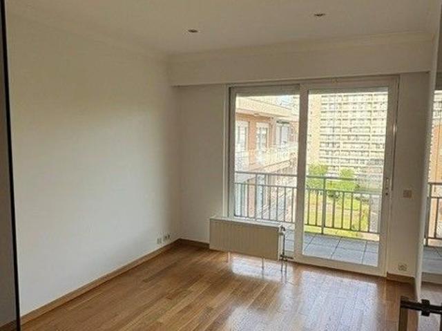 Appartement te huur in Berchem met 3 slaapkamers