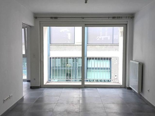 Appartement te huur in Berchem voor € 850 met 1 slaapkamer
