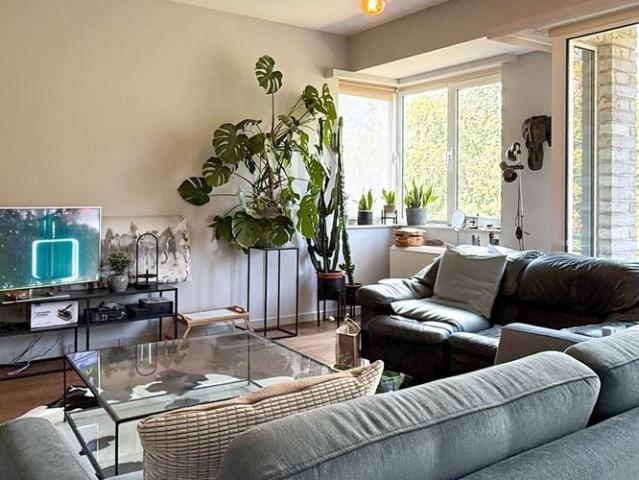 Appartement te huur in Beveren Waas voor € 850 met 2 slaapkamers