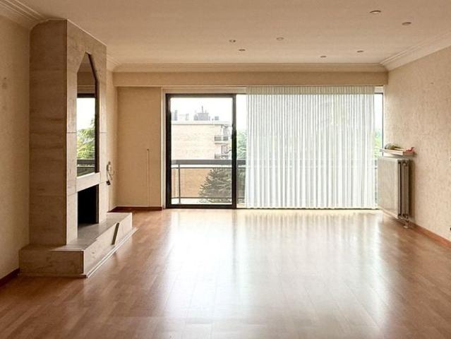 Appartement te huur in Beveren Waas voor € 850 met 2 slaapkamers