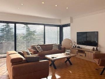 Appartement te huur in Beveren Waas voor € 950 met 2 slaapkamers