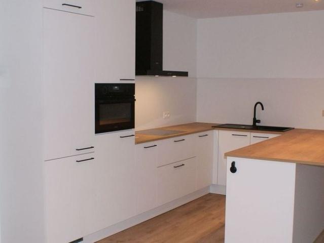 Appartement te huur in Bilzen voor € 975 met 2 slaapkamers