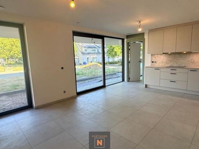 Appartement te huur in Bilzen voor € 900 met 1 slaapkamer
