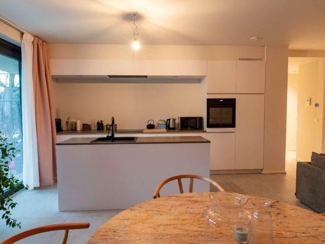 Appartement te huur in Boechout voor € 1.225 met 2 slaapkamers