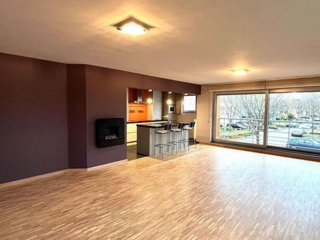 Appartement te huur in Brasschaat voor € 1.250 met 3 slaapkamers