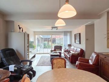 Appartement te huur in Bree voor € 1.250 met 3 slaapkamers