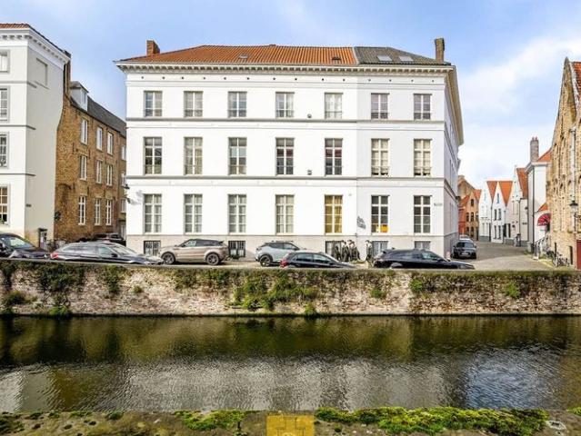 Appartement te huur in Brugge voor € 1.450 met 2 slaapkamers