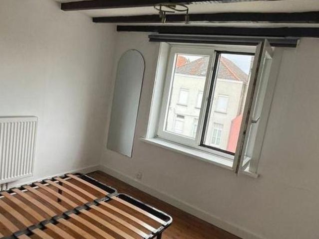 Appartement te huur in Brugge voor € 690 met 1 slaapkamer