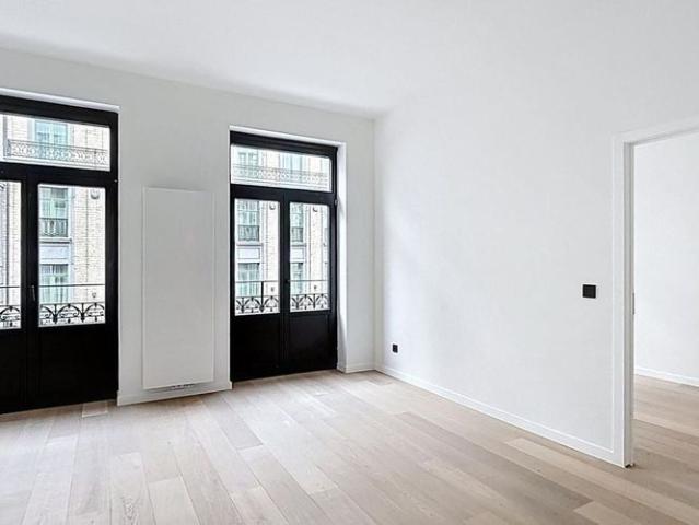 Appartement te huur in Brussel voor € 1.485 met 2 slaapkamers