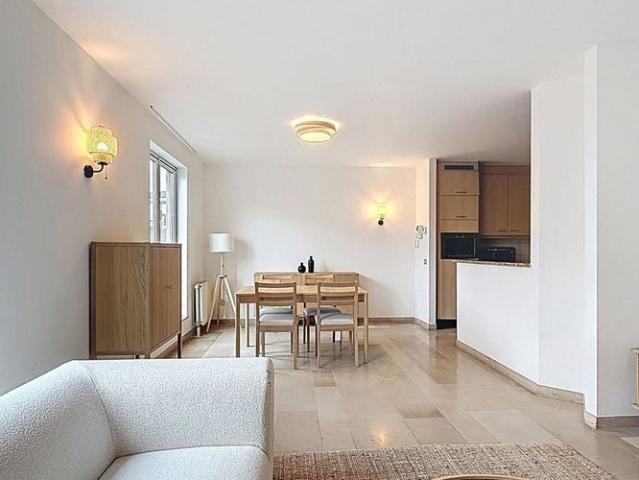 Appartement te huur in Brussel voor € 1.600 met 2 slaapkamers