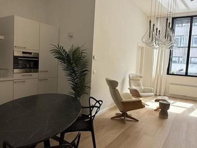 Appartement te huur in Brussel voor € 1.795 met 2 slaapkamers