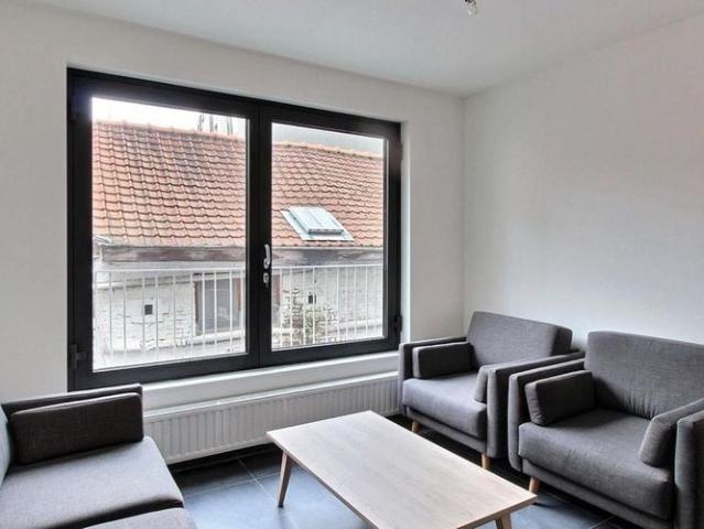 Appartement te huur in Brussel voor € 2.175 met 4 slaapkamers