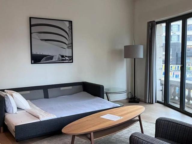 Appartement te huur in Brussel voor € 2.200 met 1 slaapkamer