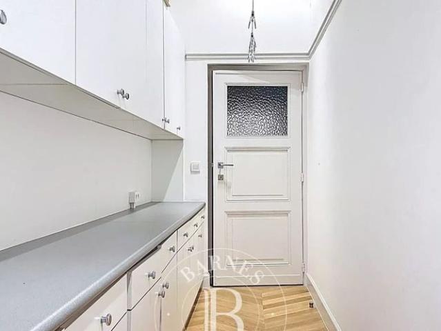 Appartement te huur in Brussel voor € 3.200 met 2 slaapkamers