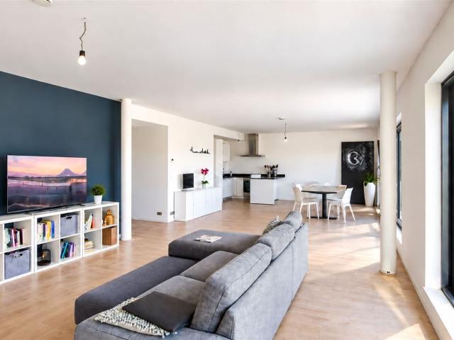 Appartement te huur in Charleroi met 3 slaapkamers