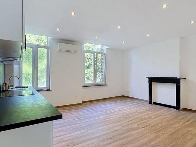Appartement te huur in Chimay voor € 775 met 2 slaapkamers