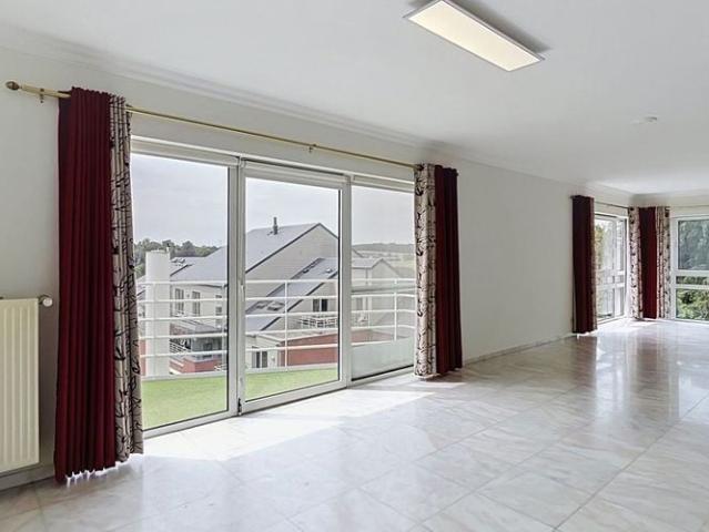 Appartement te huur in Ciney voor € 950 met 2 slaapkamers
