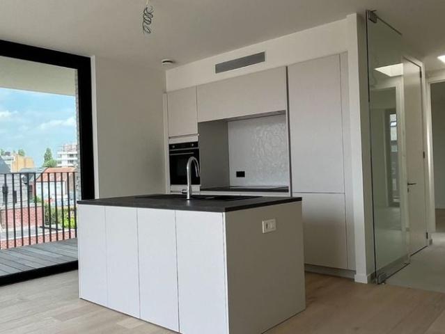 Appartement te huur in Deinze voor € 1.250 met 2 slaapkamers