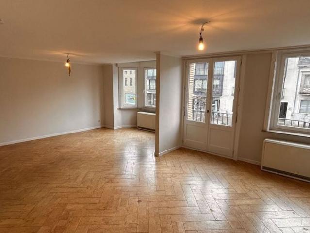 Appartement te huur in Deinze voor € 825 met 2 slaapkamers