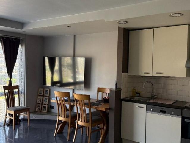 Appartement te huur in Deurne voor € 820 met 1 slaapkamer