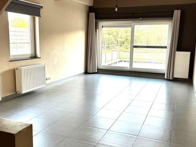 Appartement te huur in Diepenbeek voor € 810 met 1 slaapkamer