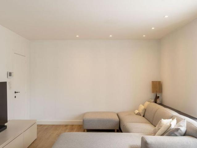 Appartement te huur in Diepenbeek voor € 850 met 1 slaapkamer