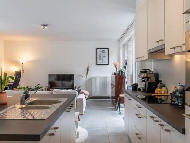 Appartement te huur in Diepenbeek voor € 975 met 1 slaapkamer