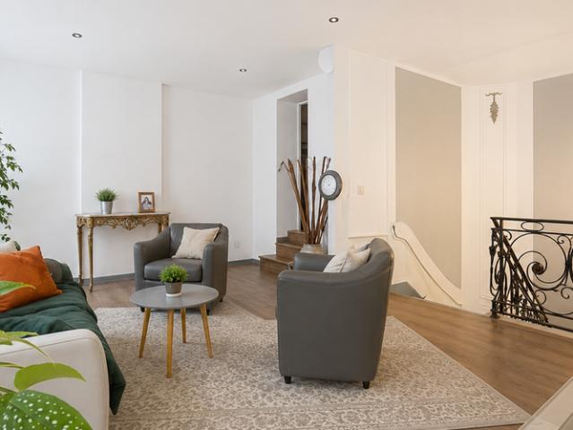 Appartement te huur in Dinant voor € 800 met 1 slaapkamer