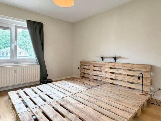 Appartement te huur in Drogenbos voor € 1.000 met 2 slaapkamers