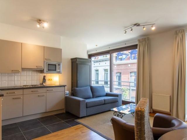 Appartement te huur in Etterbeek voor € 1.400 met 1 slaapkamer