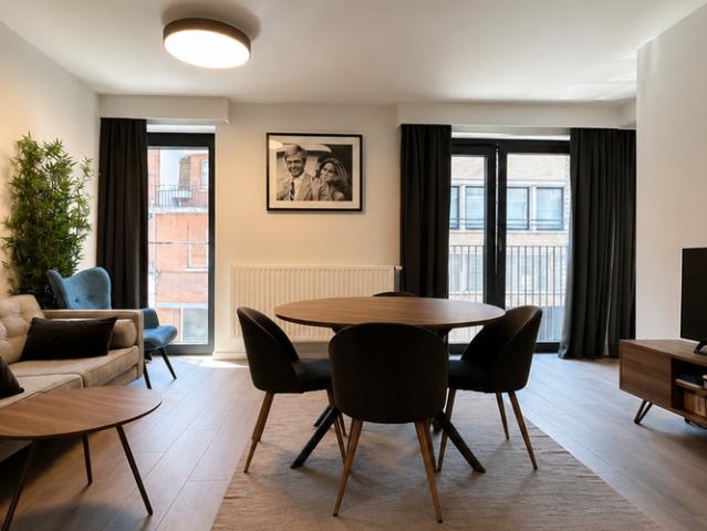 Appartement te huur in Etterbeek voor € 1.400 met 1 slaapkamer