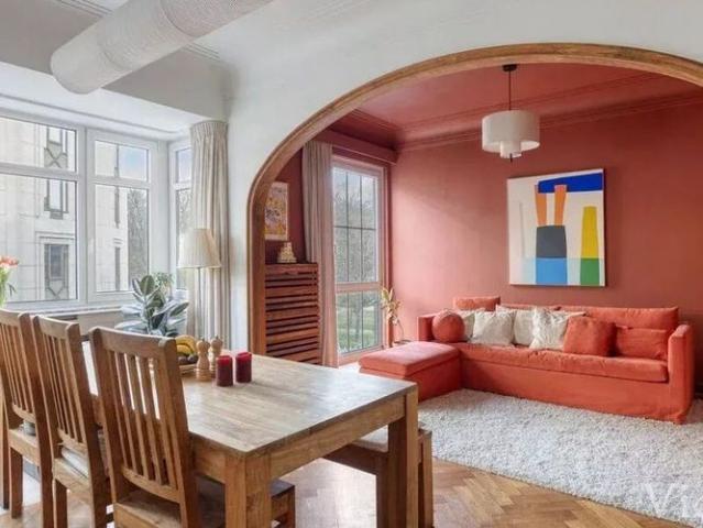 Appartement te huur in Etterbeek voor € 1.965 met 2 slaapkamers