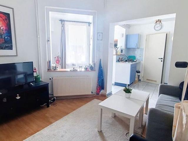 Appartement te huur in Etterbeek voor € 875 met 1 slaapkamer