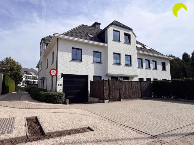 Appartement te huur in Edegem met 3 slaapkamers