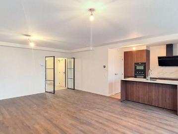 Appartement te huur in Eeklo voor € 1.100 met 2 slaapkamers