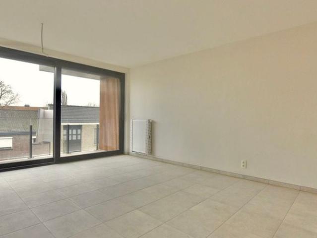 Appartement te huur in Eeklo voor € 745 met 1 slaapkamer