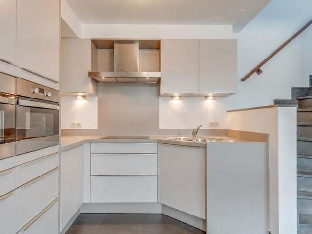 Appartement te huur in Eeklo voor € 765 met 1 slaapkamer